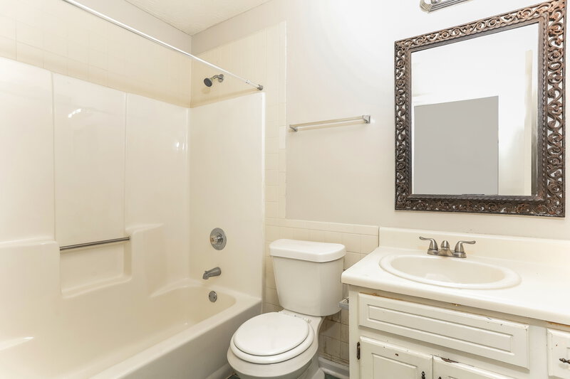 1,855/Mo, 202 Northbridge Dr Stockbridge, GA 30281 Bathroom View