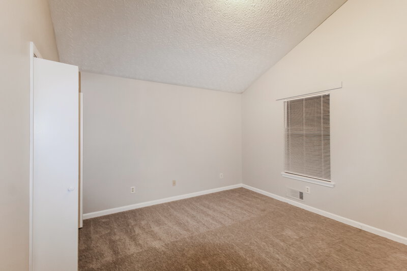 1,995/Mo, 413 Azalea Dr Stockbridge, GA 30281 Main Bedroom View 2