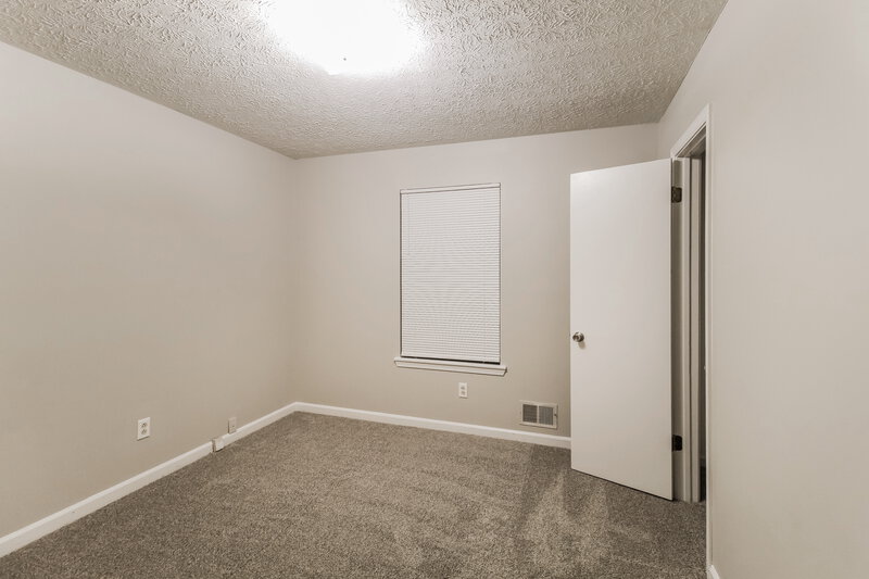 1,995/Mo, 413 Azalea Dr Stockbridge, GA 30281 Bedroom View