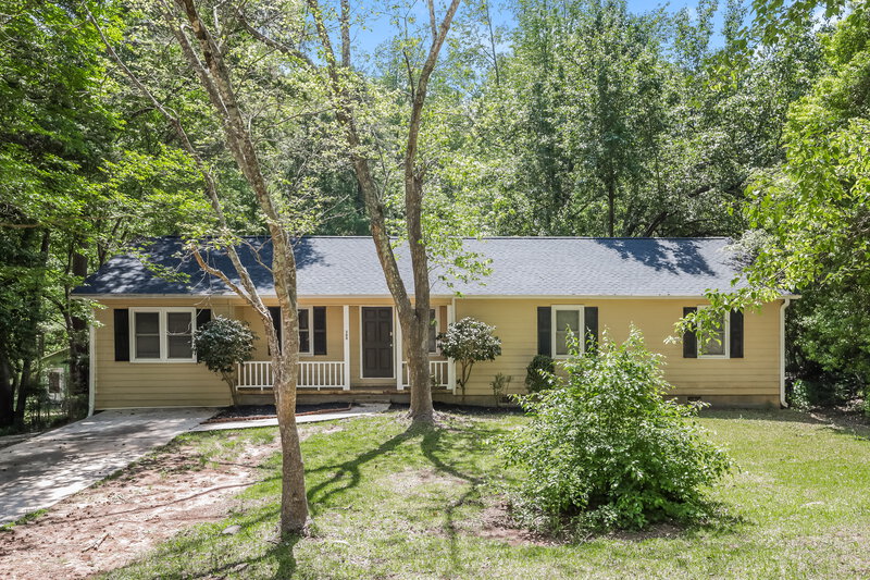 1,760/Mo, 300 Pinehurst Dr Stockbridge, GA 30281 External View