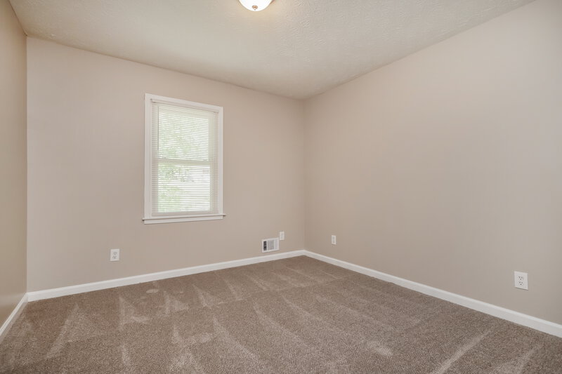 1,760/Mo, 300 Pinehurst Dr Stockbridge, GA 30281 Bedroom View