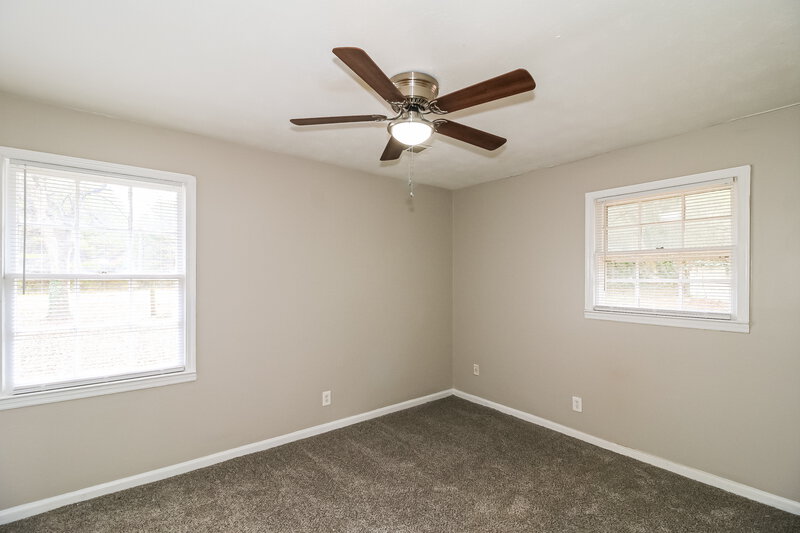 1,550/Mo, 20 Freeman Dr Stockbridge, GA 30281 Main Bedroom View