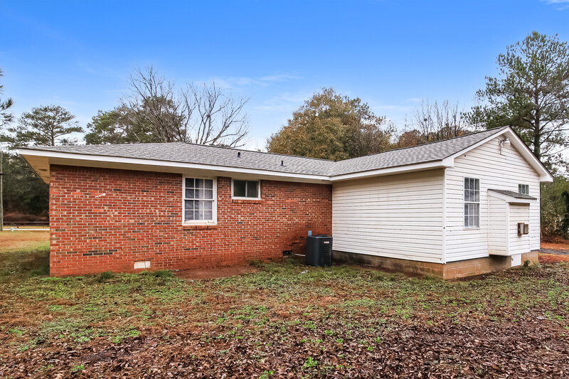 1,550/Mo, 20 Freeman Dr Stockbridge, GA 30281 Rear View 2