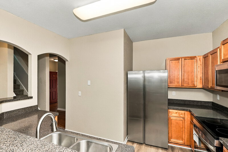 1,930/Mo, 4689 Ravenwood Loop Union City, GA 30291 Kitchen View 2