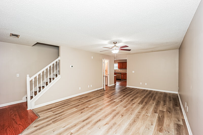 1,725/Mo, 6116 Hickory Ln Union City, GA 30291 Living Room View