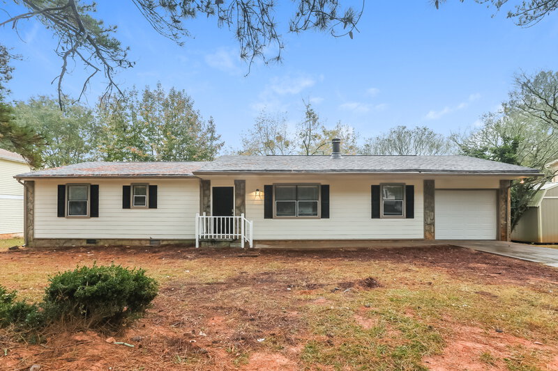 2,450/Mo, 4284 Ridgetop Dr Ellenwood, GA 30294 External View