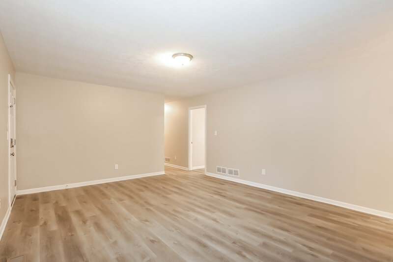 2,450/Mo, 4284 Ridgetop Dr Ellenwood, GA 30294 Living Room View