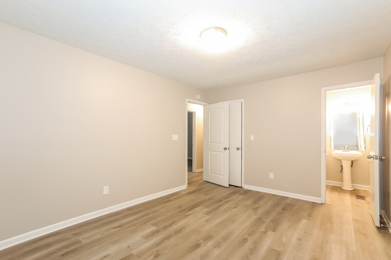 2,450/Mo, 4284 Ridgetop Dr Ellenwood, GA 30294 Main Bedroom View