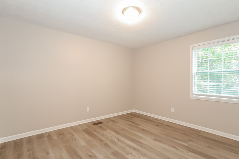 2,450/Mo, 4284 Ridgetop Dr Ellenwood, GA 30294 Bedroom View 3