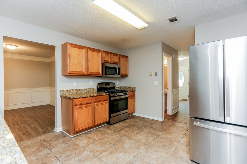 2,140/Mo, 3856 Micah Ln Ellenwood, GA 30294 Kitchen View