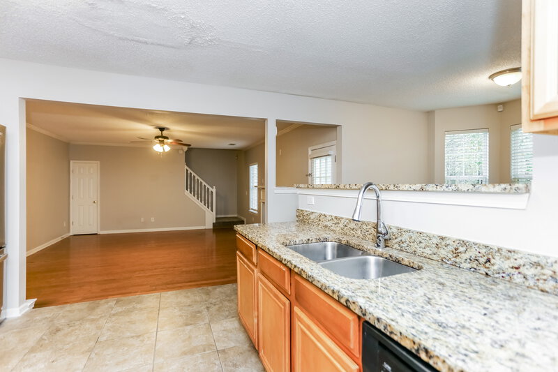 2,140/Mo, 3856 Micah Ln Ellenwood, GA 30294 Kitchen View 3