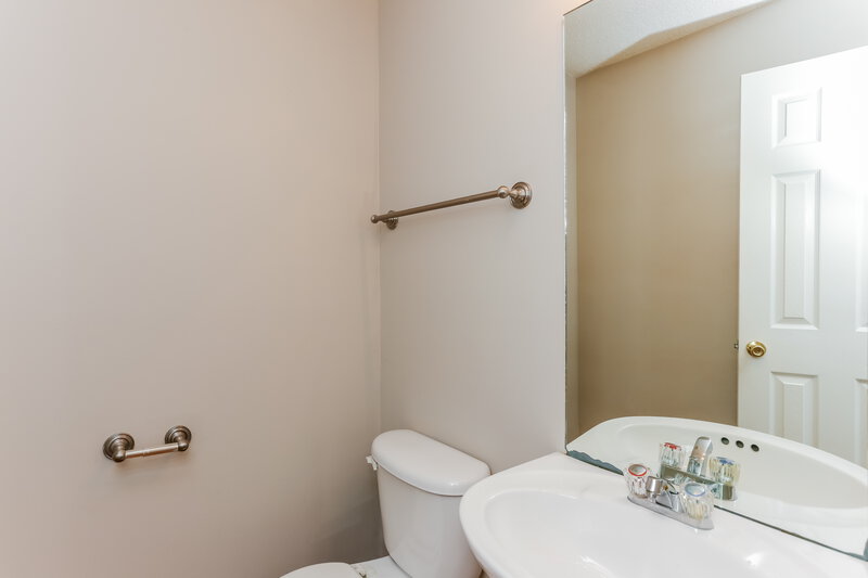 2,140/Mo, 3856 Micah Ln Ellenwood, GA 30294 Bathroom View