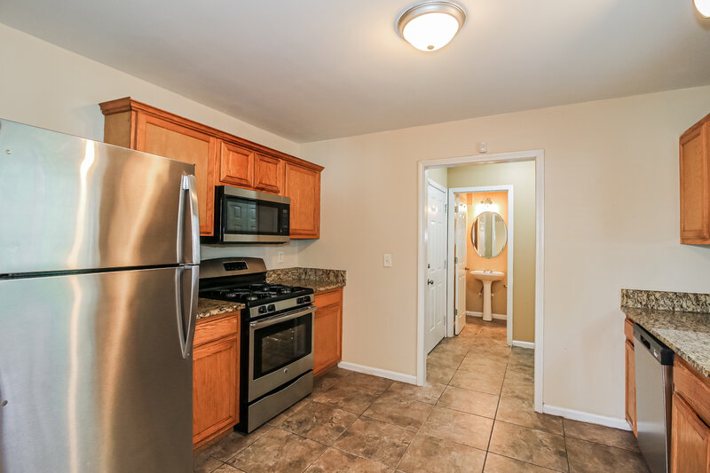 1,945/Mo, 2660 Brenston Dr Ellenwood, GA 30294 Kitchen View