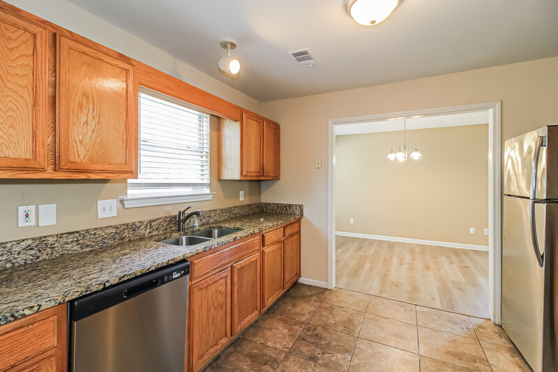 1,945/Mo, 2660 Brenston Dr Ellenwood, GA 30294 Kitchen View 2