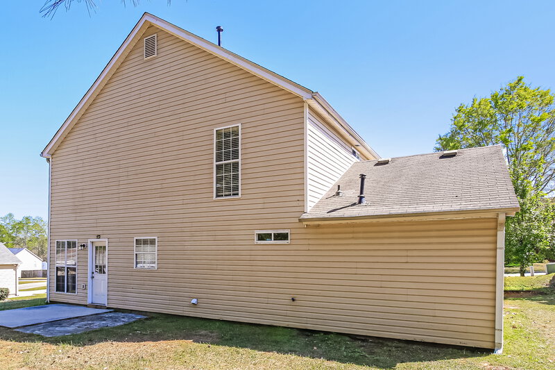 1,945/Mo, 2660 Brenston Dr Ellenwood, GA 30294 Rear View