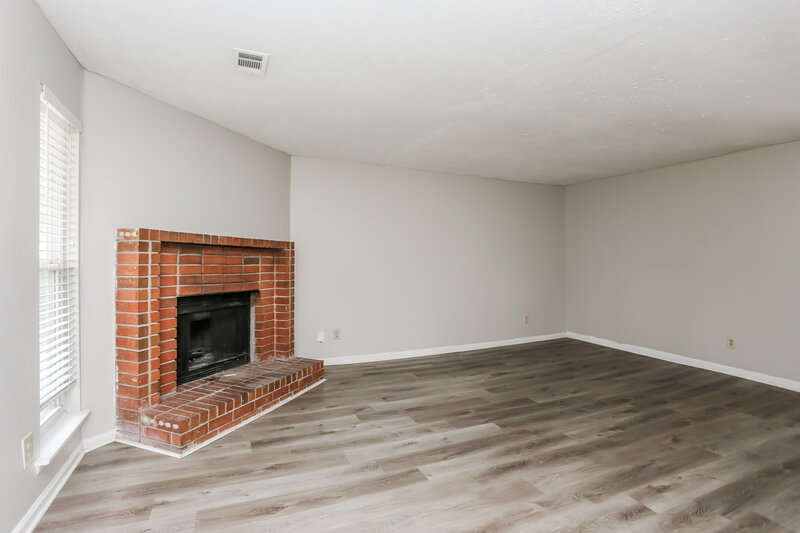 1,795/Mo, 6684 Judy Ln Riverdale, GA 30296 Living Room View 2