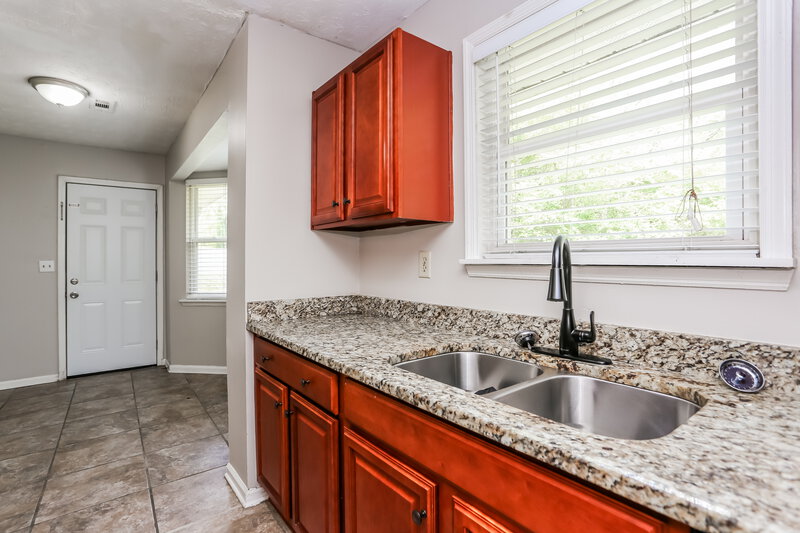 1,795/Mo, 6684 Judy Ln Riverdale, GA 30296 Kitchen View 2