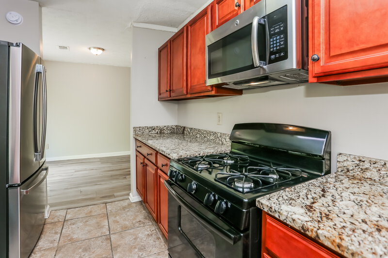 1,795/Mo, 6684 Judy Ln Riverdale, GA 30296 Kitchen View 3