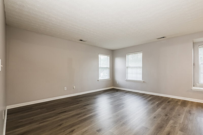 2,160/Mo, 2894 Edgewater St SW Atlanta, GA 30331 Loft View