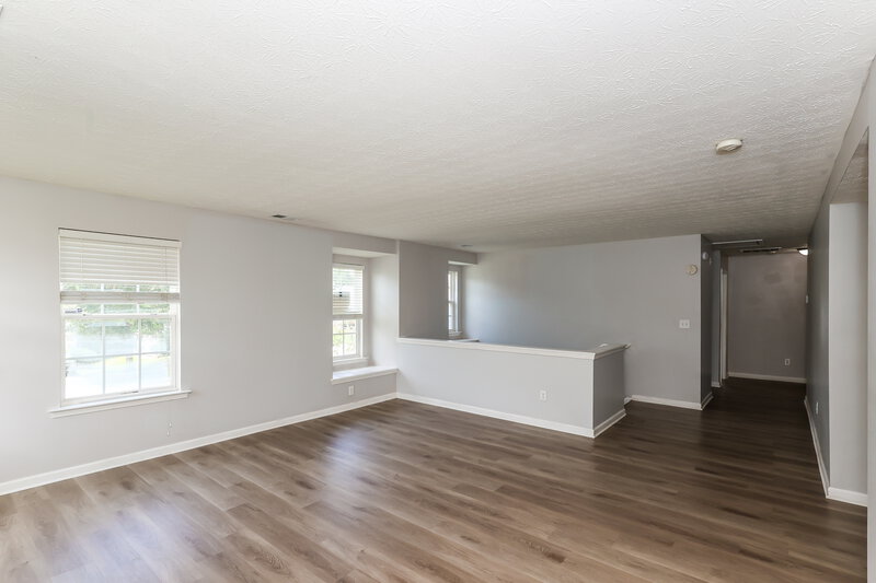 2,465/Mo, 2894 Edgewater St SW Atlanta, GA 30331 Loft View