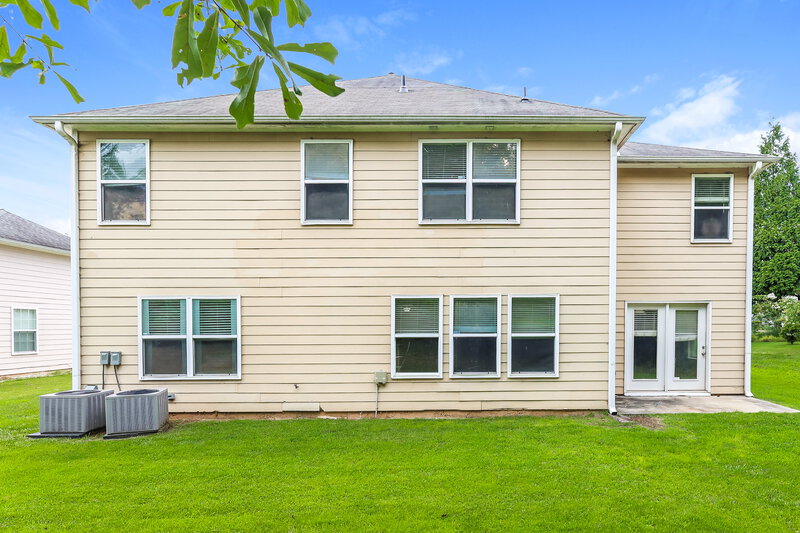 2,465/Mo, 2894 Edgewater St SW Atlanta, GA 30331 Rear View