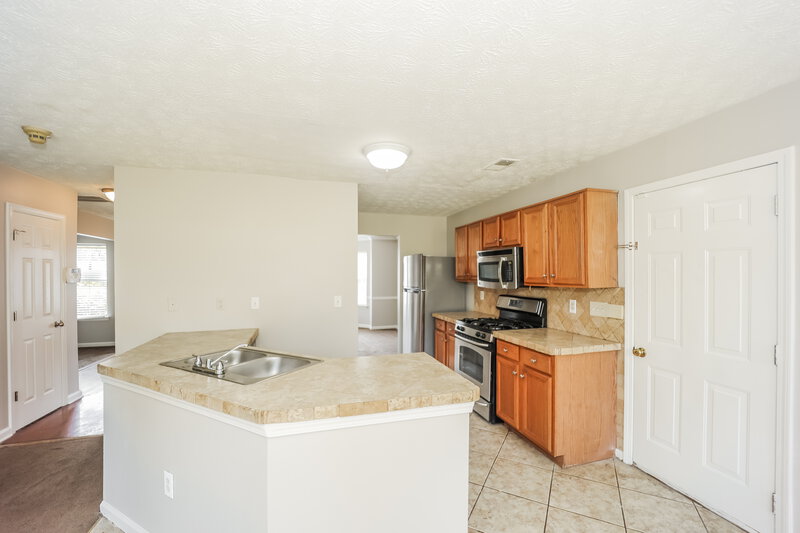 2,335/Mo, 375 Birchmere Close SW Atlanta, GA 30331 Kitchen View 2