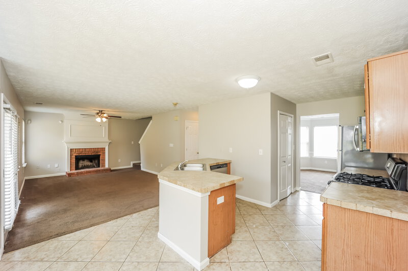 2,335/Mo, 375 Birchmere Close SW Atlanta, GA 30331 Kitchen View 3