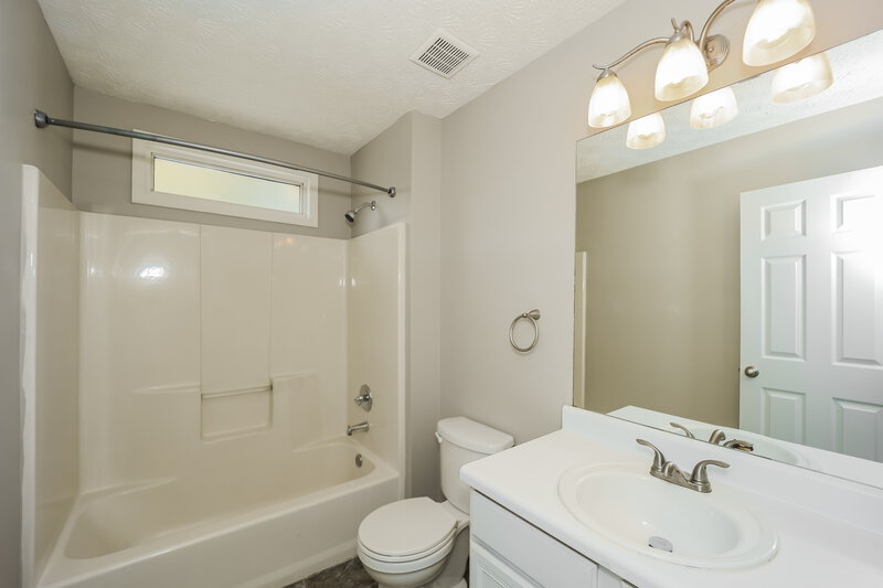 2,335/Mo, 375 Birchmere Close SW Atlanta, GA 30331 Bathroom View