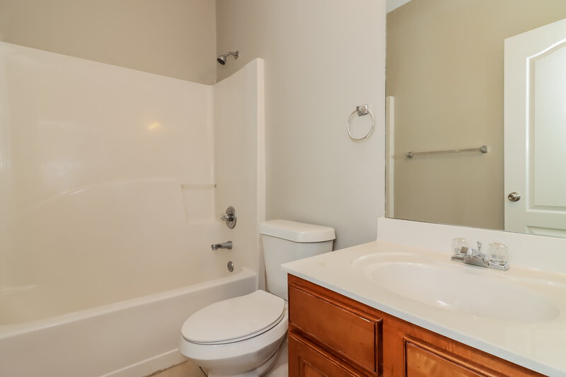 2,915/Mo, 5224 Lexmark Circle SW Atlanta, GA 30331 Bathroom View