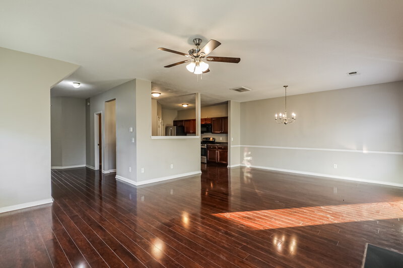 2,000/Mo, 1605 Tigris Ct Atlanta, GA 30349 Living Room View