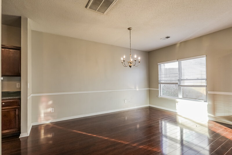 2,000/Mo, 1605 Tigris Ct Atlanta, GA 30349 Dining Room View