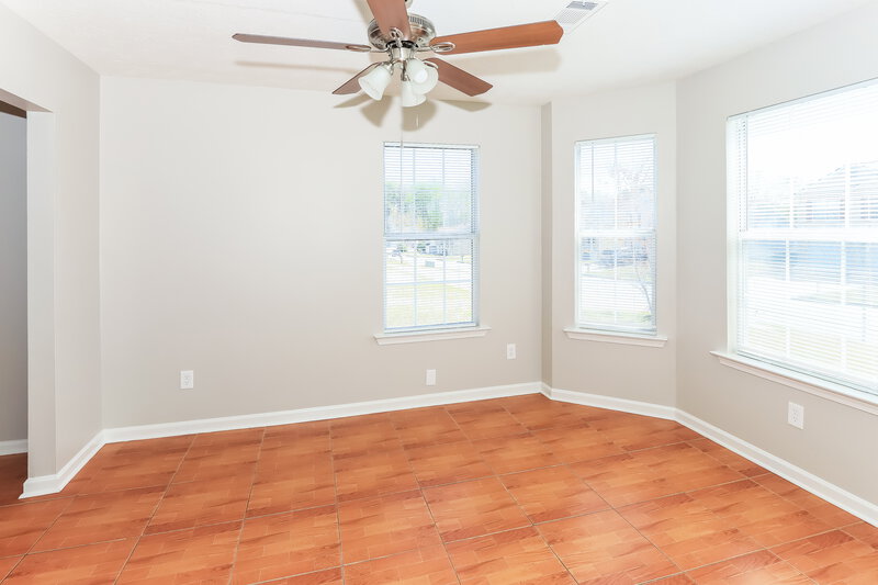 1,990/Mo, 833 Rock Shoals Ct Atlanta, GA 30349 Misc View 4