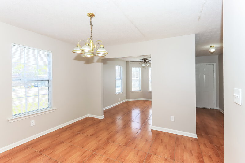 1,990/Mo, 833 Rock Shoals Ct Atlanta, GA 30349 Floorplan View 3