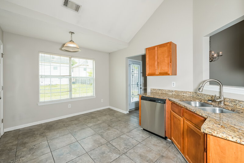 2,010/Mo, 225 Armas Pl Atlanta, GA 30349 Kitchen View 2