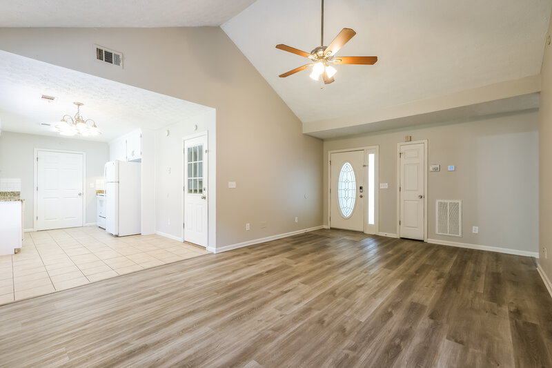 1,900/Mo, 3869 Deaton Rd Flowery Branch, GA 30542 Living Room View