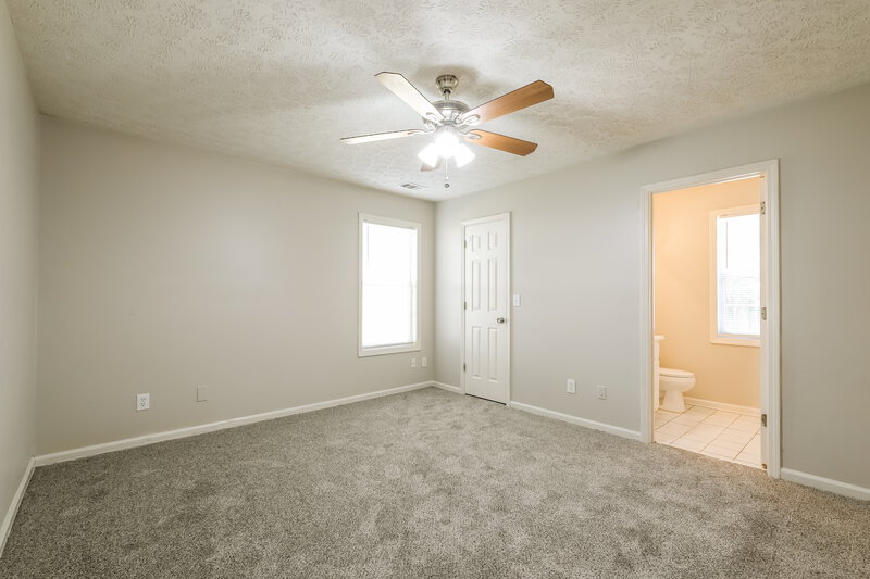 1,900/Mo, 3869 Deaton Rd Flowery Branch, GA 30542 Main Bedroom View