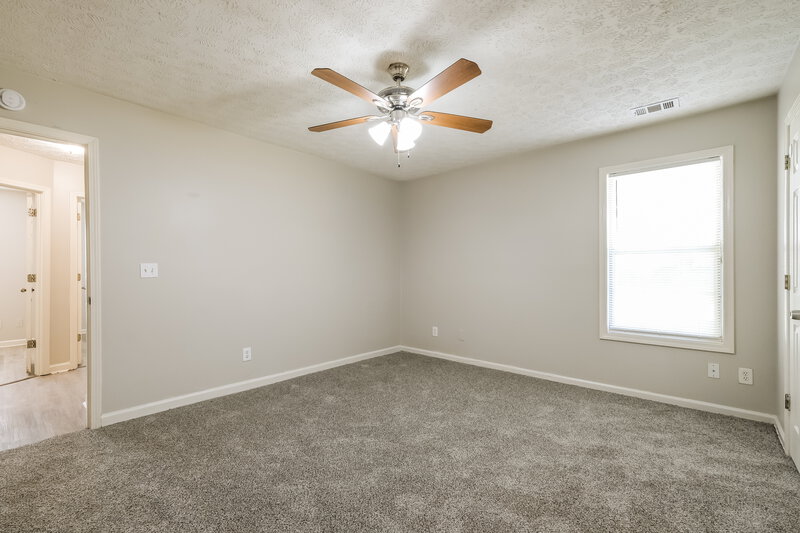 1,900/Mo, 3869 Deaton Rd Flowery Branch, GA 30542 Main Bedroom View 2