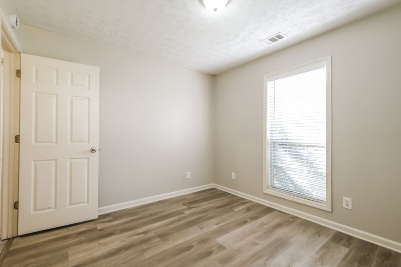1,900/Mo, 3869 Deaton Rd Flowery Branch, GA 30542 Bedroom View