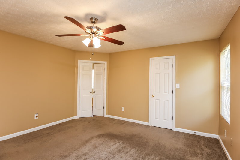 2,000/Mo, 4620 Fox Forrest Dr Flowery Branch, GA 30542 Main Bedroom View 2