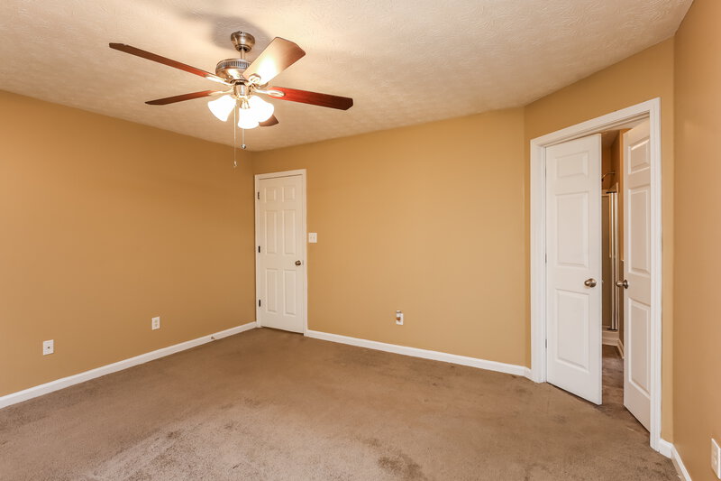2,000/Mo, 4620 Fox Forrest Dr Flowery Branch, GA 30542 Main Bedroom View 3