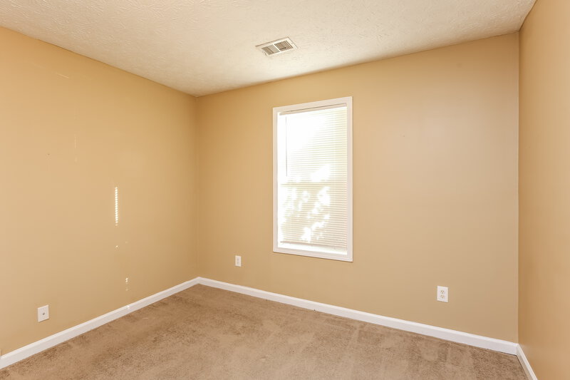 2,000/Mo, 4620 Fox Forrest Dr Flowery Branch, GA 30542 Bedroom View