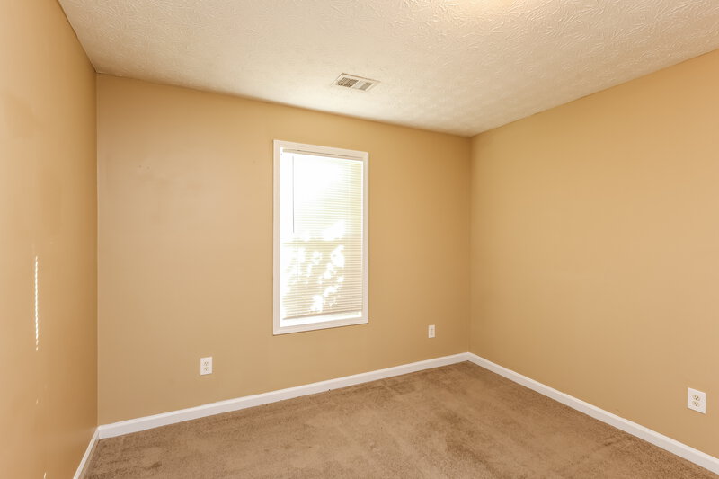 2,000/Mo, 4620 Fox Forrest Dr Flowery Branch, GA 30542 Bedroom View 4