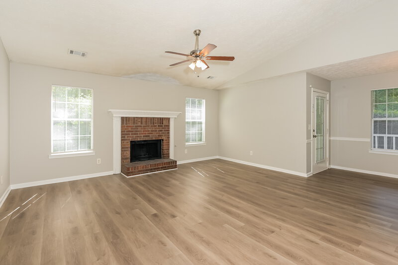 3,150/Mo, 340 Christian Woods Drive SE Conyers, GA 30013 Living Room View