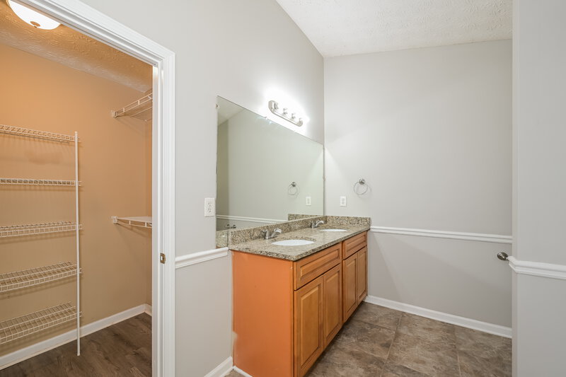 1,930/Mo, 85 Butler Bridge Circle Covington, GA 30016 Main Bathroom View