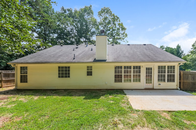 1,930/Mo, 85 Butler Bridge Circle Covington, GA 30016 Rear View