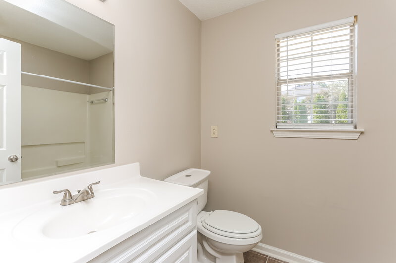 2,390/Mo, 3317 Royal Springs Ct Decatur, GA 30034 Bathroom View