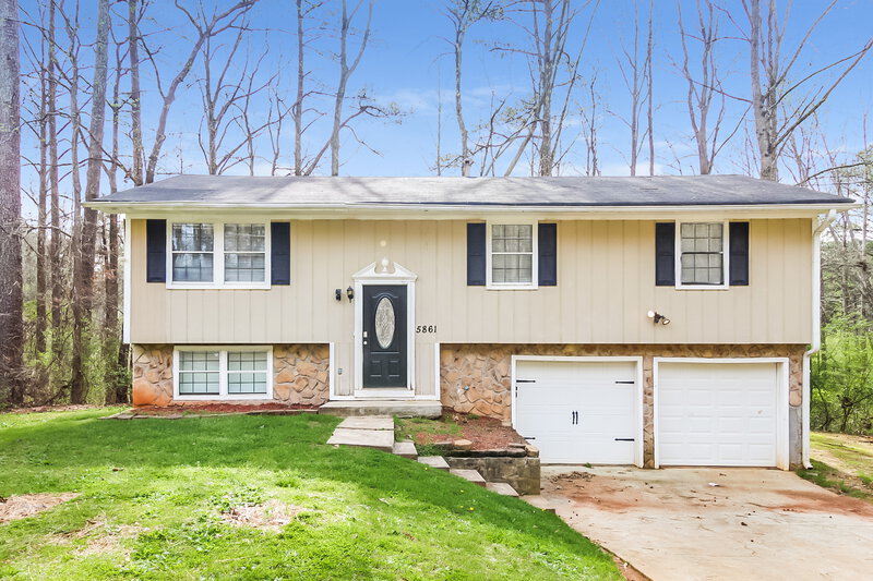 1,700/Mo, 5861 Bobbin Ln Lithonia, GA 30058 External View