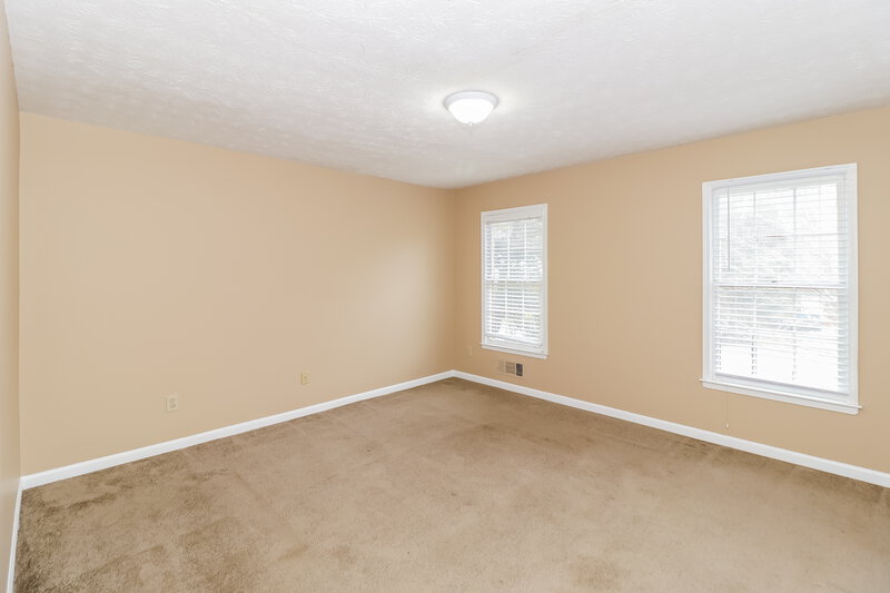 2,100/Mo, 1551 Willow Creek Ct SW Snellville, GA 30078 Main Bedroom View