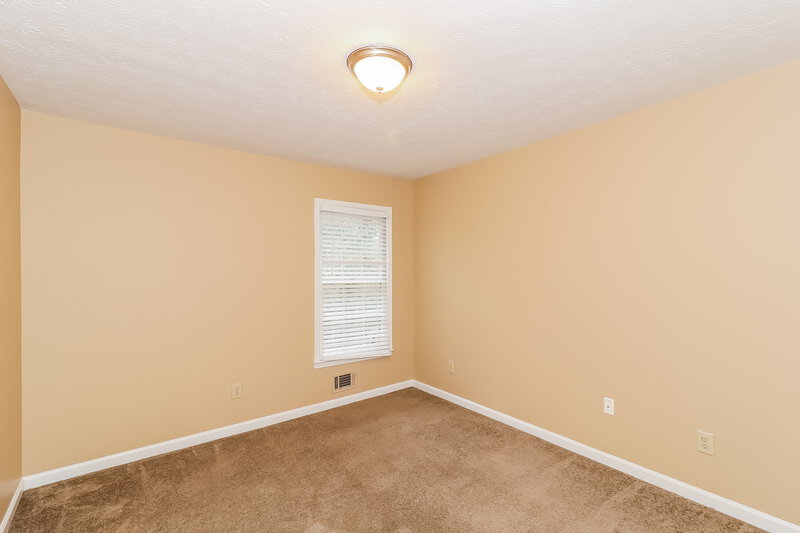 2,100/Mo, 1551 Willow Creek Ct SW Snellville, GA 30078 Bedroom View