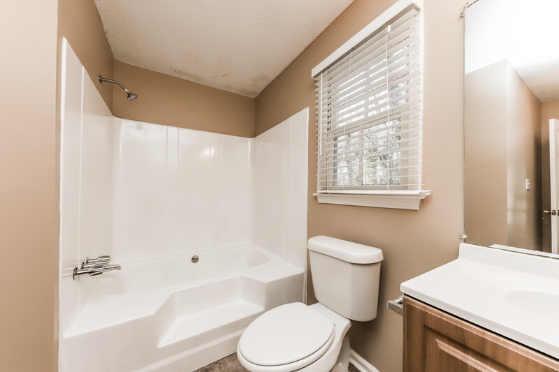 2,370/Mo, 232 Wendy Way Douglasville, GA 30134 Bathroom View